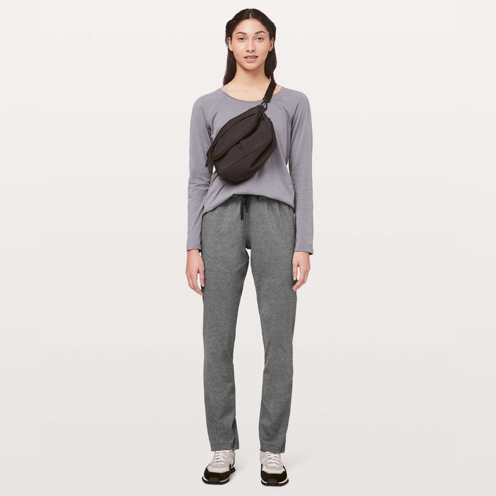 LULULEMON ON THE FLY PANT FULL LENGTH 31”